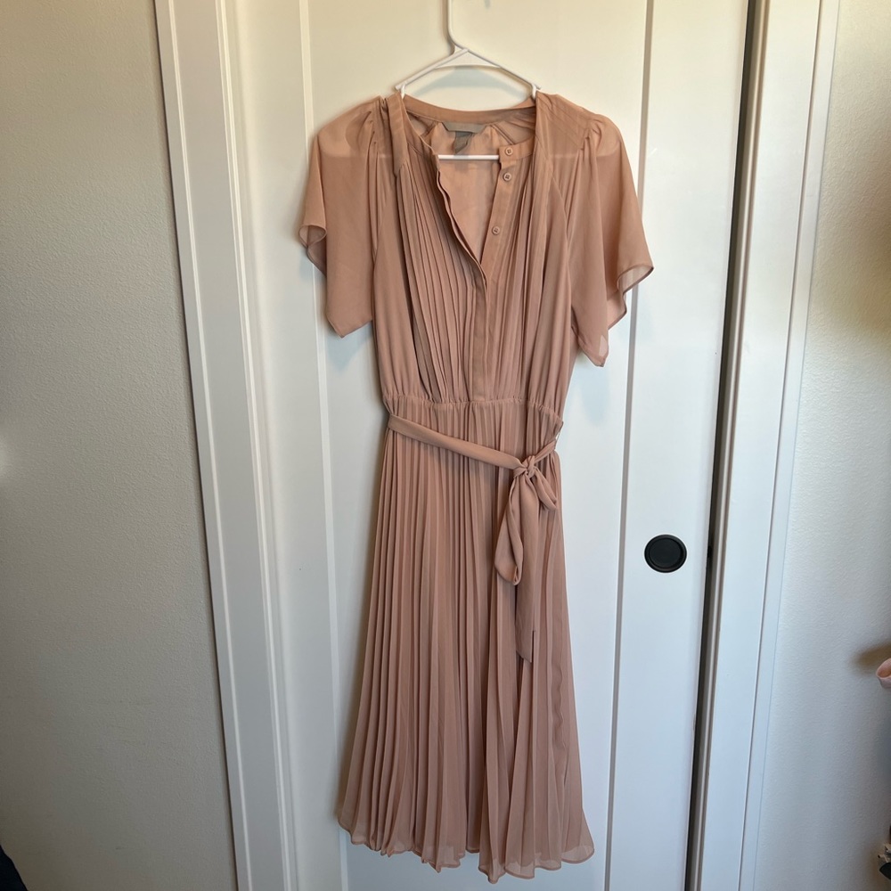 H&M blush pleated midi dress - Size M